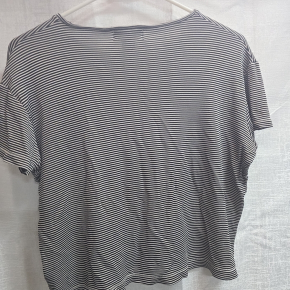 Lauren Ralph Lauren Black and White Striped Women's Crop Top - Picture 5 of 5